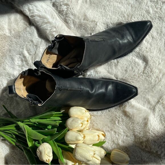 ♥️ Frye Leather Boots Sacha Moto Shortie. 9.5 - Picture 5 of 16